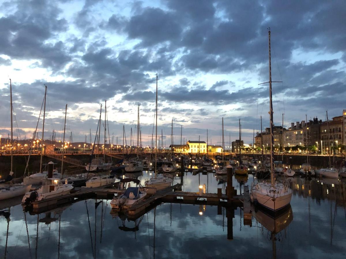 Alojamientos Muelle de Gijón Exterior foto